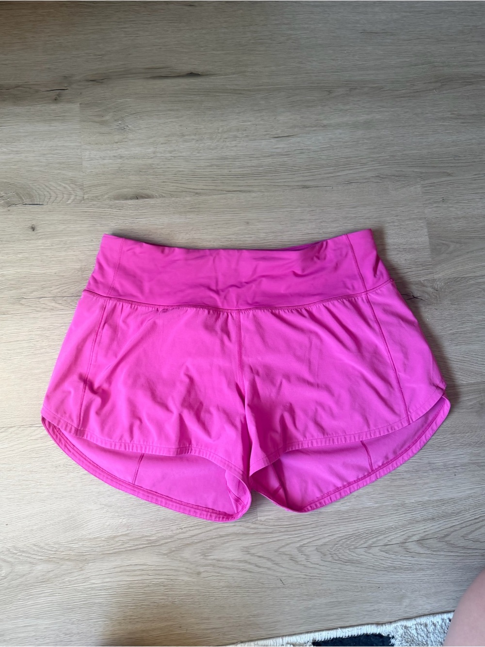 Lululemon HR speed up shorts
